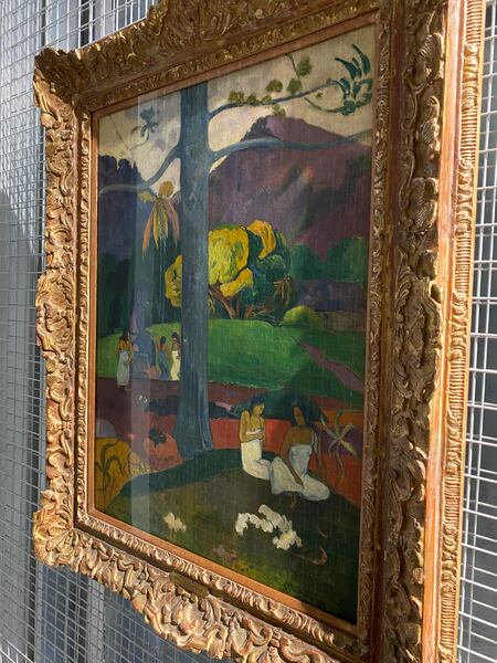 Trabajos de embalaje de ‘Mata Mua’, en el Museo Nacional Thyssen-Bornemisza, el 5 de junio de 2020.