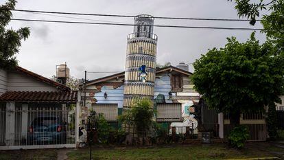 Recreación de la Torre de Pisa en Buenos Aires.