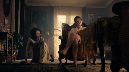 Chiara D’Anna y Sidse Babett Knudsen, en el filme.