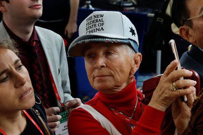 A woman this Thursday at the CPAC wears a cap that alludes to the idea of ​​China as another State of the American federation.