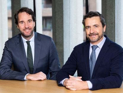Alejandro Adán, socio de real estate de Arcano (izquierda) y Eduardo Fernández-Cuesta, socio y responsable de real estate.