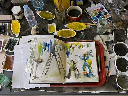 Cuaderno de dibujo de Barceló en su estudio de Ginebra.