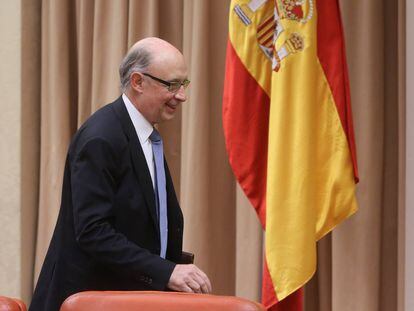 Crist&oacute;bal Montoro, ministro de Hacienda