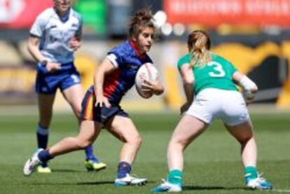 Jugada en un partido de la Selección Femenina de rugby.