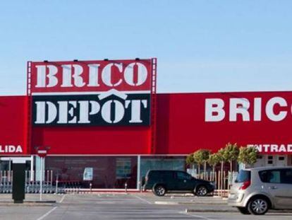 La matriz de Brico Depôt busca un comprador para sus tiendas de España
