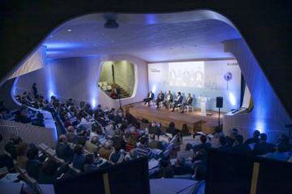 Participantes en una de las mesas redondas del foro Urbanismo Sostenible.