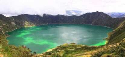 La laguna del Quilotoa está sobre un volcán activo.