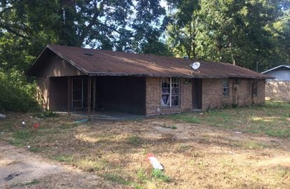 Una casa abandonada en la zona sur del lago