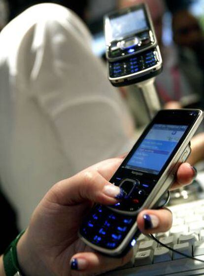 La telefonía móvil ha ayudado a la expansión de Internet en América Latina.