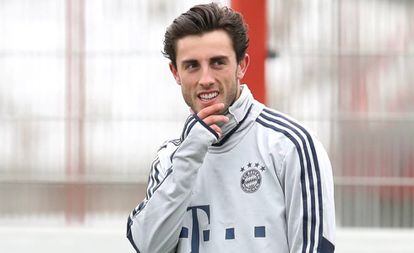 Odriozola, en su primer entrenamiento con el Bayern.