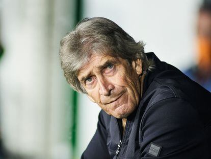 Manuel Pellegrini, durante el partido del Betis contra el Alavés.