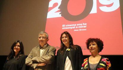 Isa Camp, Esteve Riambau, Laura Borràs i Icíar Bollaín en la presentació de la temporada de la Filmoteca.