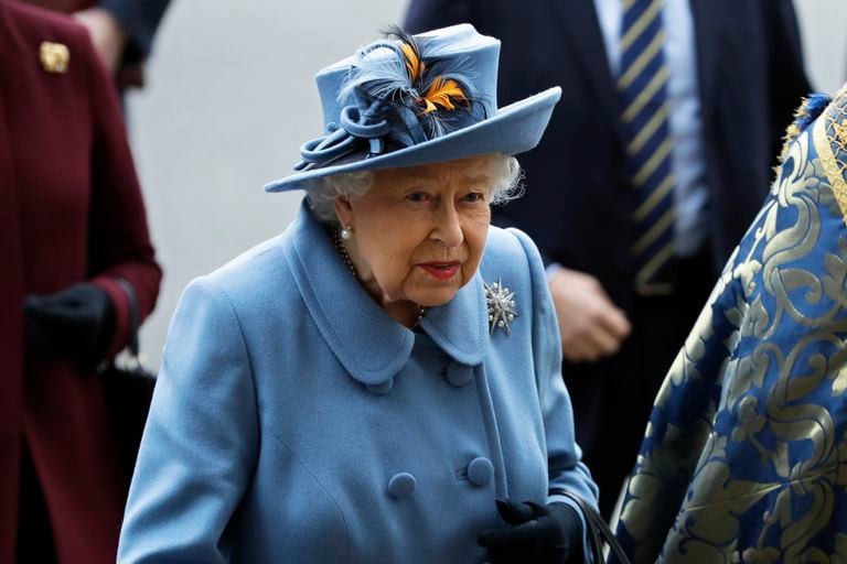 Isabel II de Inglaterra acude a la misa en honor de la Commonwealth en la Abadía de Westminster Abbey, el pasado 9 de marzo en Londres.