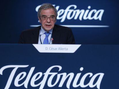 César Alierta, presidente de Telefónica, en la junta de accionistas de 2015