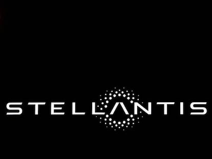 Logo del fabricante de automóviles Stellantis.