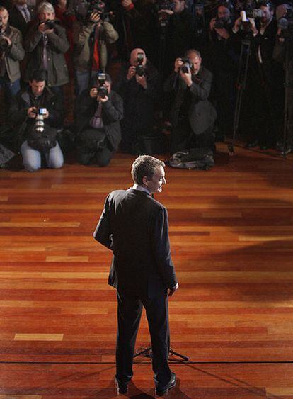 Zapatero, ayer en el Foro España-Rusia, en Madrid.