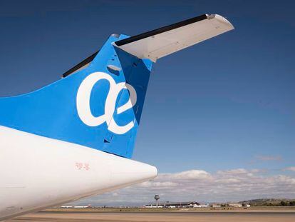 La cola de uno de los aviones de Air Europa en el aeropuerto de Madrid-Barajas.
