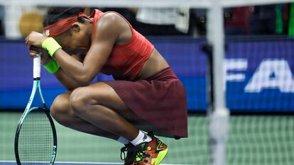 Gauff celebra su triunfo contra Sabalenka en la Arthur Ashe.
