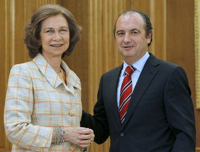 La Reina recibe ayer en la Zarzuela a José Joaquín Ripoll.
