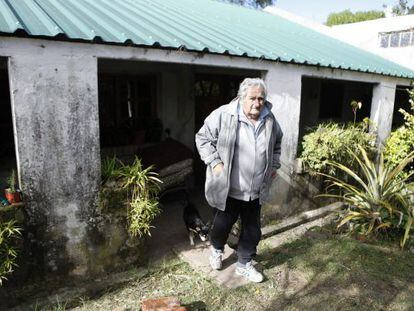 Jos&eacute; Mujica, en su casa en una zona rural de Montevideo.