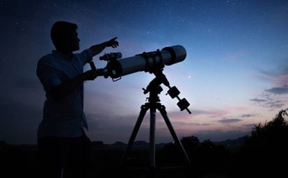 El potente telescopio del observatorio de Cabezo de la Jara garantiza una visibilidad excepcional, tanto en observación planetaria como de cielo profundo.