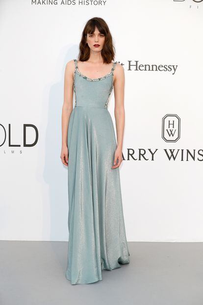 La actriz franco-inglesa Stacy Martin eligió un precioso diseño verde de Prada.