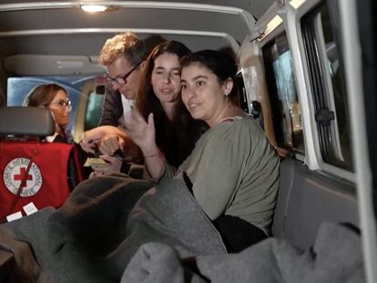 Ilana Gritzewsky Camhi luego de ser liberada por Hamás.