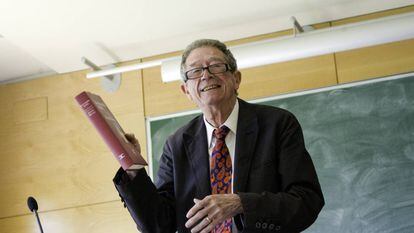 Alberto Blecua en su última clase en la UAB en 2012.