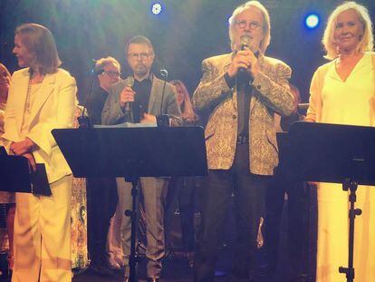 ABBA se une de nuevo para cantar una sola canción