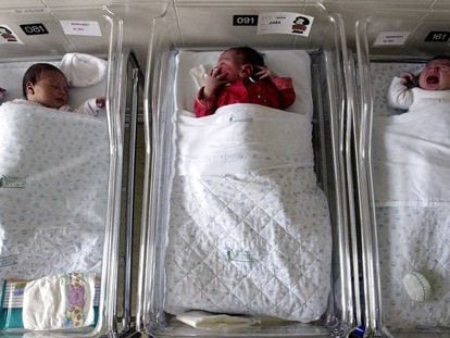 Ni&ntilde;os reci&eacute;n nacidos en el Hospital Cl&iacute;nico de Barcelona.
 