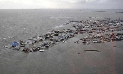 El huracán Sandy ha dejado más de 150 muertos en el Caribe y en 12 Estados de EE UU y daños por valor de más de 50.000 millones de euros.