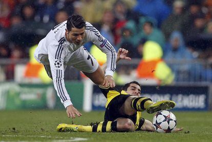 Ronaldo cae ante Mkhitaryan 