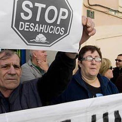 Santander, Catalunya Caixa y Bankinter estrenan el código antidesahucios