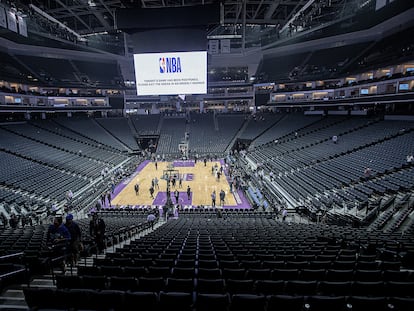 Vista general del Chesapeake Energy Arena después de que la NBA suspendiera la competición.