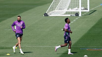 Karim Benzema y Vinicius, este sábado en el entrenamiento en Valdebebas.