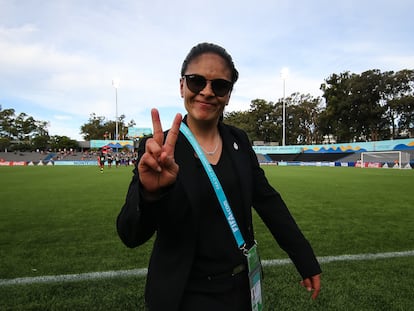 La entrenadora mexicana Mónica Vergara, durante la Copa del Mundo sub 17, en 2018.