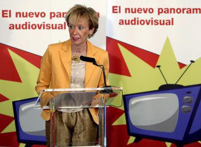 María Teresa Fernández de la Vega interviene en la VII Jornada de Periodismo.