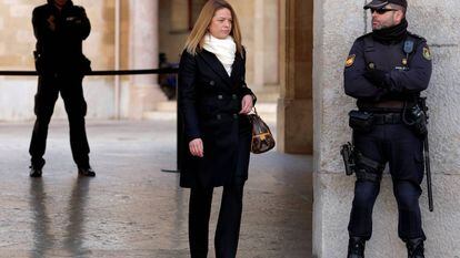 La juez Samantha Romero abandona la sede del Tribunal Superior balear el viernes.