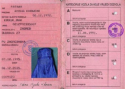 Carné de conducir de una mujer musulmana expedido en Zagreb, capital de Croacia.