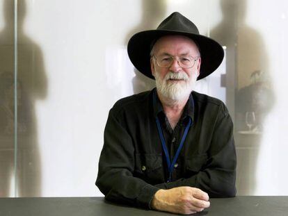 L'escriptor Terry Pratchett.