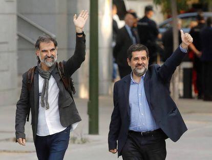 Jordi S&agrave;nchez y Jordi Cuixart, a su llegada el lunes a la Audiencia Nacional.