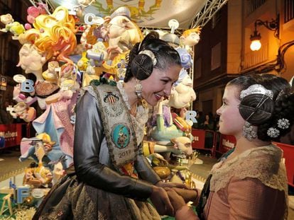 Las falleras mayores de lConvento Jerusal&eacute;n-Matem&aacute;tico Marzal celebran el premio.