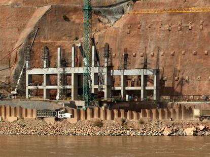 Construcci&oacute;n de la hidroel&eacute;ctrica de El Quimbo, en el municipio de Gigante (Colombia) por parte de Endesa.