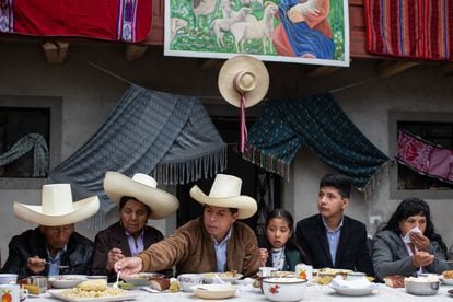 Crisis política en Perú: familia de Pedro Castillo