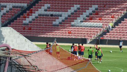 Primer entrenamiento de Atlhetic en el nuevo San Mamés.