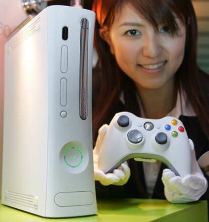 nuez Gracias por tu ayuda pastel Microsoft presenta la 'Xbox 360', que venderá desde noviembre | Tecnología  | EL PAÍS