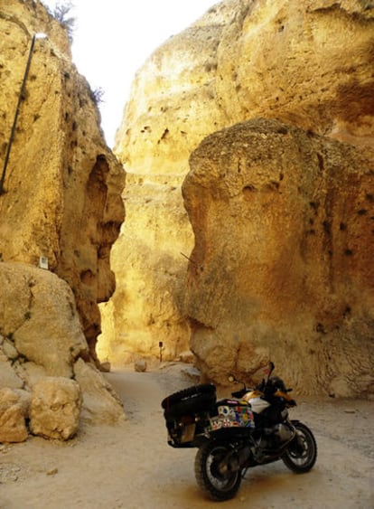 Entrada del legendario desfiladero de Malula (Siria), que Dios abrió para la huida de una joven cristiana a quien su padre quería forzar a un matrimonio no deseado