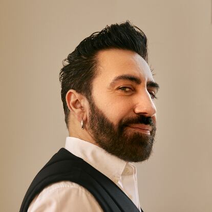 “Me interesa mezclar distintos elementos clásicos que no tienen nada que ver entre ellos”, comenta Johnny Coca.