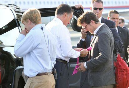 Romney, con su equipo de campaña, en Dallas, el 19 de septiembre.