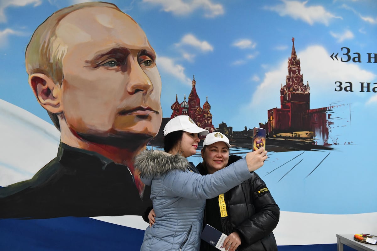 Elecciones en Rusia: Elección para Putin en el territorio de los territorios ocupados se pide puerta a puerta y dando el alto en la calle |  Internacional